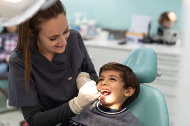 Best Emergency Dental Extractions in Colchester, IL